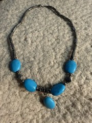 VTG 38” Faux Turquoise Silver T Necklace Barrel Closure