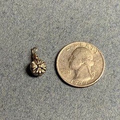 Tiny Flower Pendant Charm Silver Retro BoHo Vintage Classic Soft Girl Cottage