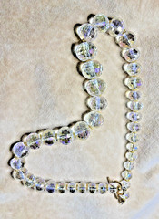 Vtg Aurora Borealis Crystal Faceted Graduated Necklace Toggle Clasp 18 “