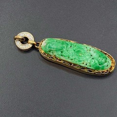 Vtg Chinese Mottled Green Jadeite Pendant w 14K Gold & Diamond Bale (AHB) 405