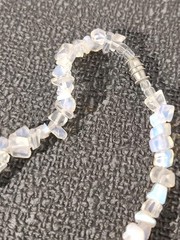Vintage Opalite Chip Bead Necklace, Approximately 16 Inches. BEAUTIFUL 😍