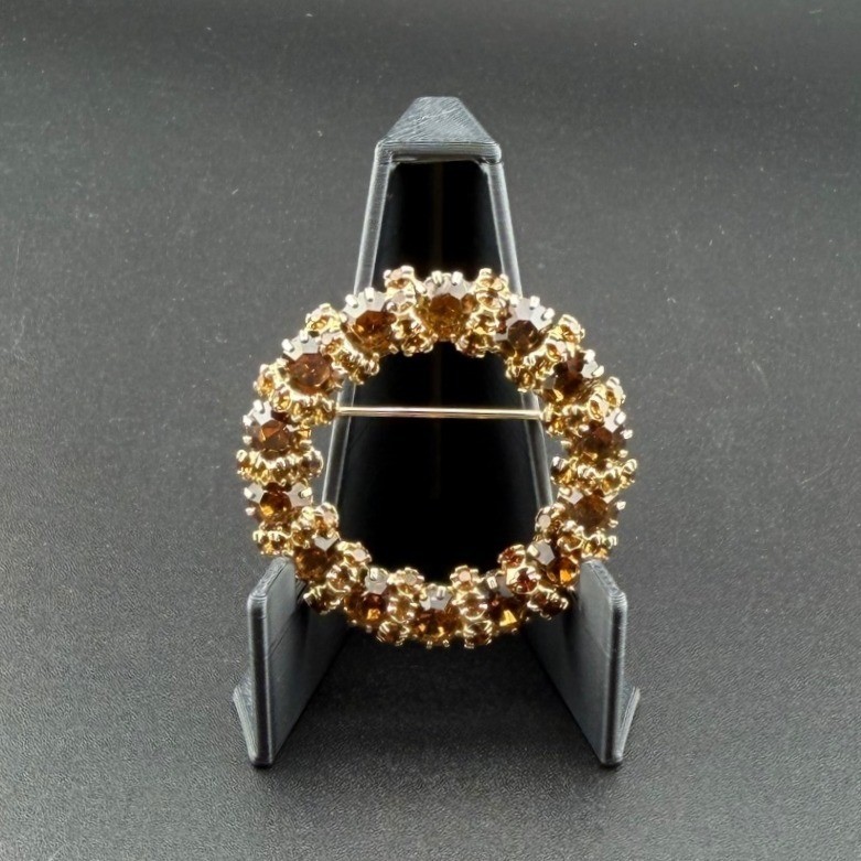 Weiss Brooch Pin 1.5in Amber Topaz Rhinestone Gold Tone Circle Wreath Vintage