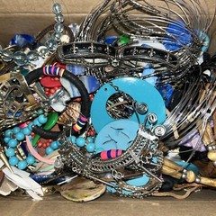 3lbs + Vintage/Modern Costume Jewelry Lots Mix Box Wearable Pieces