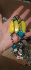 Vintage Costume Jewelry Lot Approx 100 Pieces Earring Necklaces