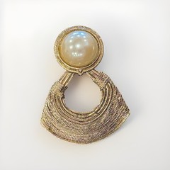 Vintage Gold Tone Runway Pearl Dangle Clip Earrings D&E Statement 1980s