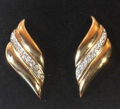 Vintage 1980s Pave Rhinestone Gold Plated Clip On Earrings