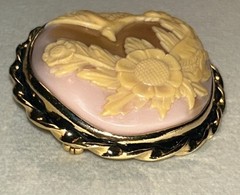 Vintage Italian Style Cameo Brooch Bird Flower Molded Art Resin 1.75” Pink 30g