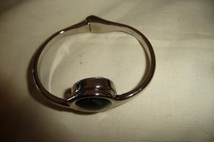 A#816X vtg HINGED BRACELET W SILVER TONE HIDDEN WRISTWATCH RIO QUARTZ