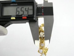 Vintage Designer Panetta Goldtone Metal and Opaline Glass Link Bracelet 7 Inches