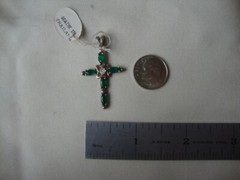 VINTAGE 1970-80s GREEN CZ W/ CLEAR CZ CENTER CROSS STERLING SILVER 925 PENDANT
