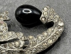 Vintage 1930’s Art Deco Black Faux Onyx Glass Rhinestone Brooch Pin READ
