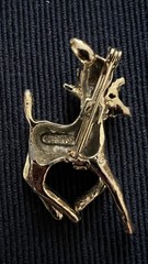 Vintage GERRY’S CHRISTMAS REINDEER DEER WREATH Brooch