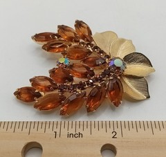 Mid Century Marquise Navette Costume Jewelry Fall Winter Layered Floral Wreath