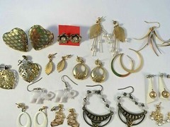 Earring Lot (14) Pairs Pierced Heart Elephant Hoops Gold Tone White Vintage