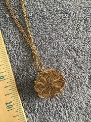 Vtg Carved Floral Necklace Faux Orange Lucite Acrylic Flower Gold Tone Chain