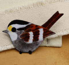 Vtg Unsigned Metal Enamel Sparrow Bird Pin Brooch Brown Black White