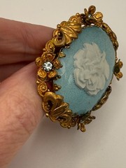 Vintage West Germany Blue Rose Cameo Brooch Earrings Set Clip On Gold Tone