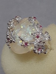 Opalite cabochon ring W/cherry blossom design silvertone metal red stones size 6