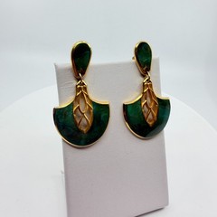 Vintage Green Enamel Gold Tone Geometric Ribbon Swirl Statement Clip On Earrings