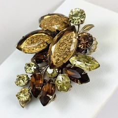 Vintage Yellow Brown Earth Tone Color Glass Rhinestones Gold Tone Brooch