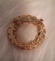 VINTAGE SIGNED GERRY’S Opalene Glass Opal Circle Pin Brooch Opalescent