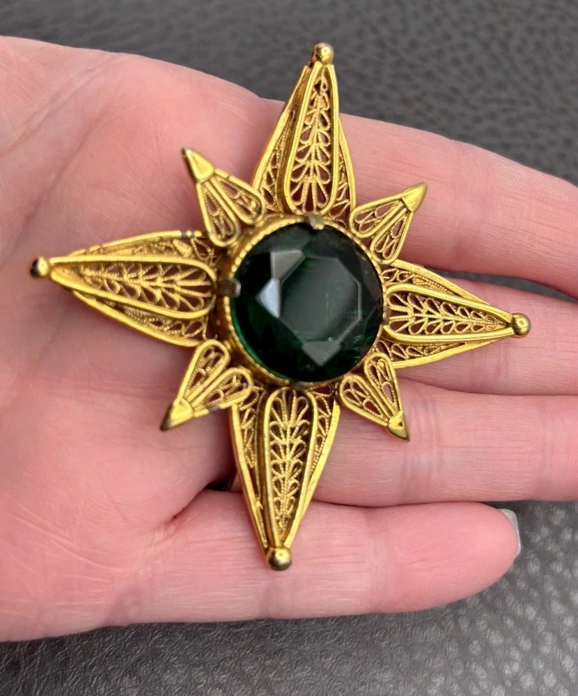 Vintage 80s HUGE Gold Tone Filigree Star Brooch Celestial Green Rhinestone Pin