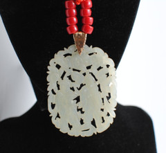 Vintage Carved Green Serpentine Necklace with Hand Tie Robe 26 in