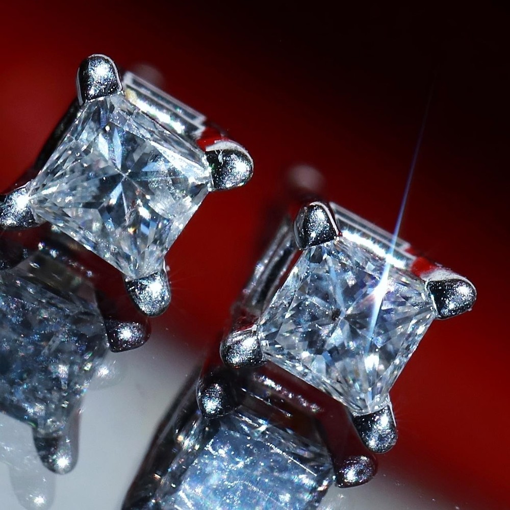 14k white gold stud earrings 0.20ct natural diamond vintage 0.65gr N3617