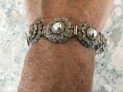 Vintage 1960’s Detail Spun Silver Filigree Flower Bracelet 100% (THKH)