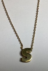 VINTAGE SIGNED AVON INITIAL “S” NECKLACE 20” ADJUSTABLE LENGTH GOLDTONE PRETTY