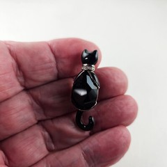 Vintage Cat Brooch Pin with Black Onyx & Rhinestones in Silver Tone Metal [8405]