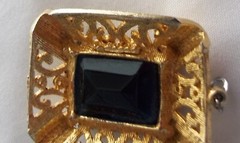 Vtg Signed Edlee Goldtone Opencut Rectangular Pendant Blue/Purple Stone