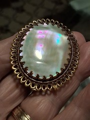 VINTAGE LRG 2 IN. X 1 + INCH M. O. Pearl Brooch FRAMED IN GOLD West GERMANY
