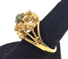Vintage 18K HGE Green Cabochon Rhinestone Cocktail Ring Size 8 Regency Glam Chic