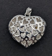 Vintage Juicy Couture Y2K Pave Puff Heart Rhinestone Pendant/Charm Silver Tone