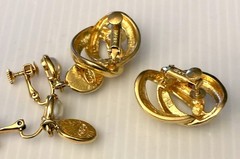 Lot Of 2 Napier Earrings Gold Tone Swirl Twist Hoop And Double Faux Pearl Clip
