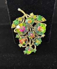 VTG Signed WEISS Gold Tn WATERMELON RIVOLI Rhinestone GRAPES CLUSTER Pin Brooch