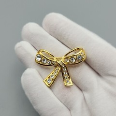 Vtg Ribbon Bow Bezel Brooch Clear Round Rhinestones Graduated Gold Tone Pin NICE