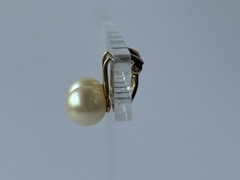 Ciner Vintage Faux 10mm Pearl Gold-Tone Clip-On Earrings Signed 0.6 Inches