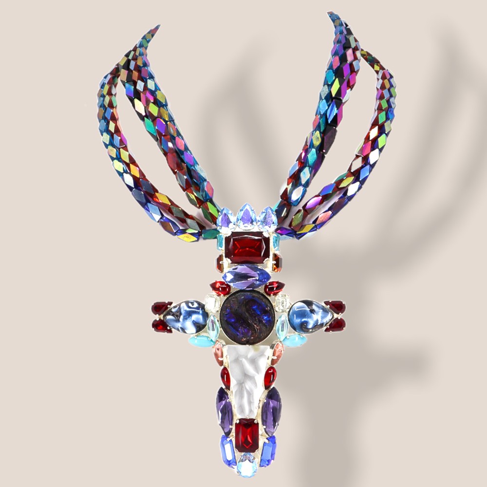 Hanna Bernhard, Haute Couture, L’OFFICIEL FEATURED, Decorative Cross Necklace