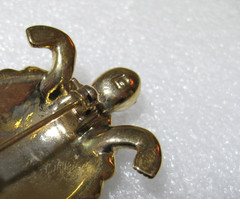 Lauren Conrad Signed Vintage Turtle Pin Gold Tone Honey Colored Enamel brooch