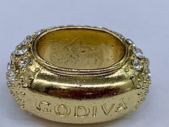 VINTAGE GOLD TONE GODIVA PAVE CRYSTAL SLIDING CHARM RING SIGNED