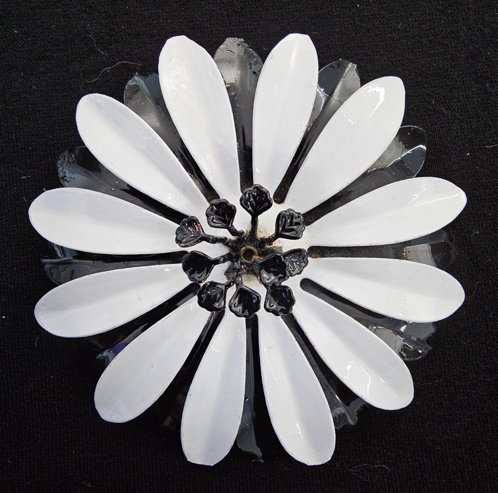 Vintage Black & White Double Layered Daisy Flower Brooch Pin 3″ Mod 60s Retro