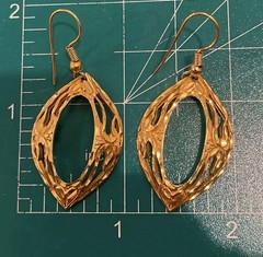 Vintage 1970s Gold Tone Marquise Shape Drop Earrings With Open Center