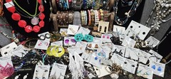Estate Jewelry Lot 537 pc Signed Unsigned 32 lbs. Vintage to Now Jewelry Lot 21
