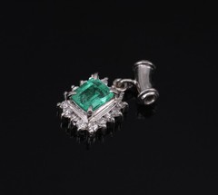 Fine Vintage 0.47 Colombian Emerald & 0.16 Diamond Platinum Pendant 2.0 Grams