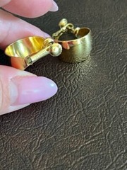 Vintage Gold Tone Napier Wide Hinged Clip on Hoop Earrings 1″ Costume Jewelry