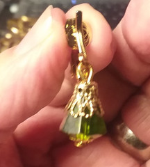 MaryBee 10mm Hunter Green Dangle, W/ Gold Tone Clip On Earrings 05-01-2025
