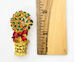 Vintage Gold Tone Red Green Enamel VERO Holly Berry Christmas Topiary Brooch