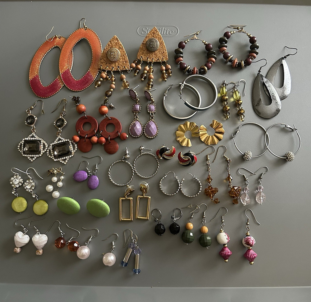Women’s Fashion Earrings Mixed Lot 28 Pairs Mixed Metals